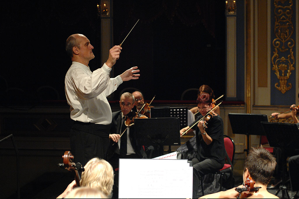 Conducting Concert in homage to G. Verdi 2013.